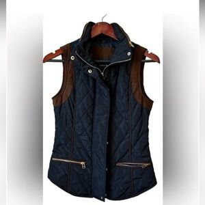 Zara Women's Navy and Brown Quilted Vest